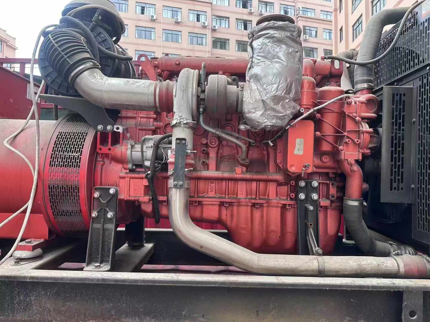 南关如何选择适合 600kW 柴油发电机组的过载保护器？