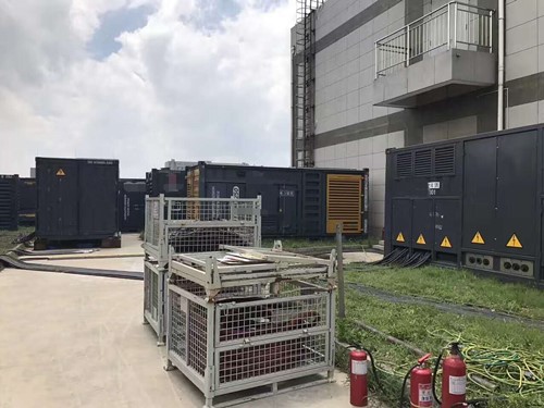 南关除了定期检查，还有哪些方法可以及时发现接触式转速表探头的磨损？